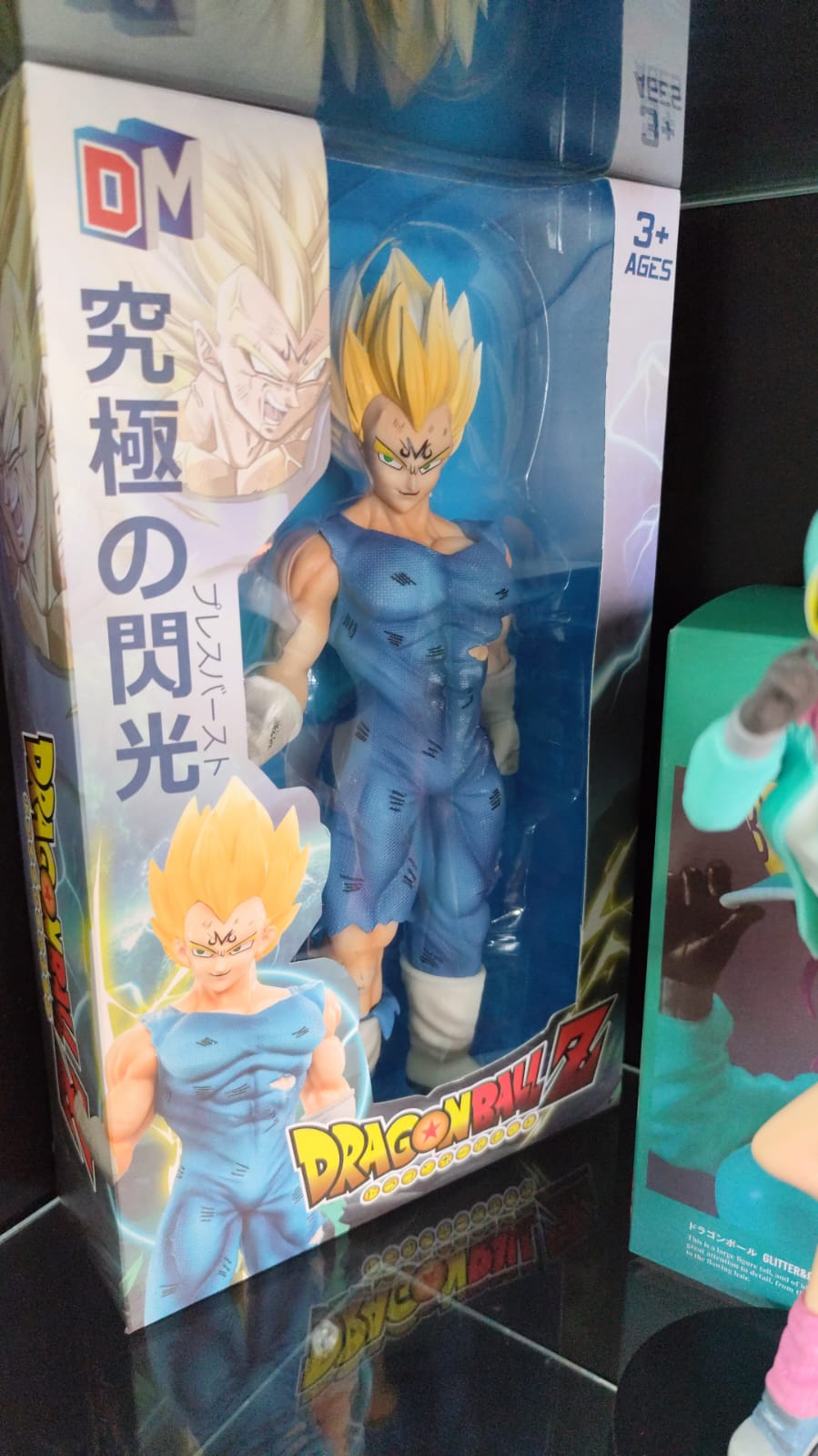 VEGETA FIGURA GRANDE