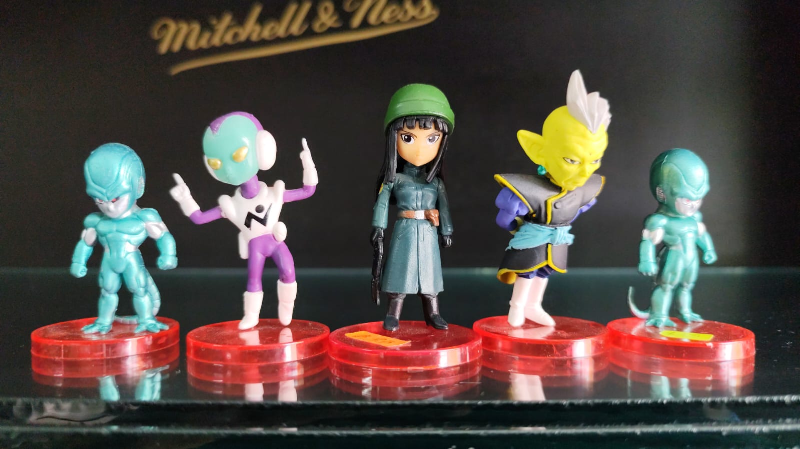 MINI FIGURA OFERTA DRAGON BALL